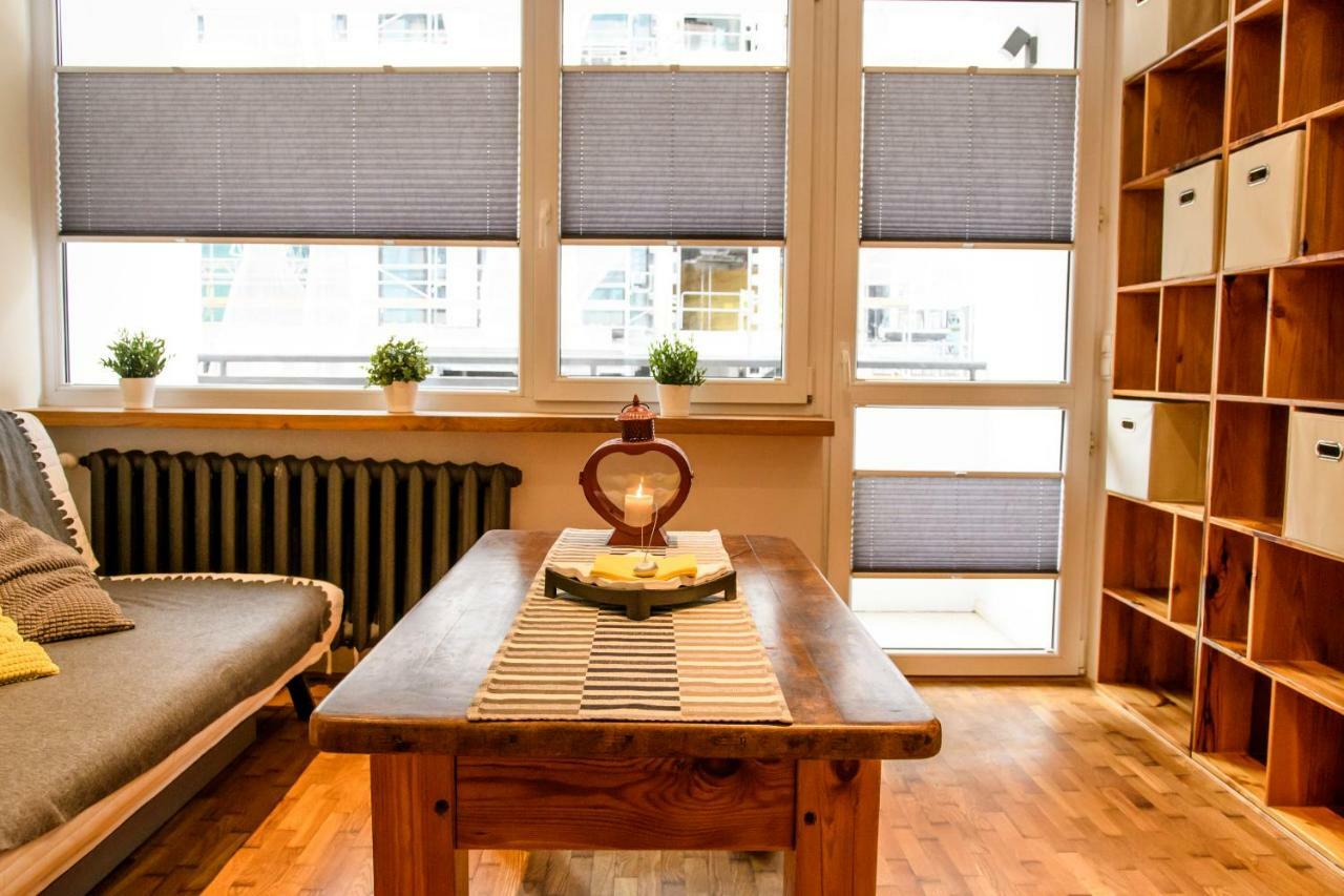 Апартаменты Chmielna Wood Lux Варшава Экстерьер фото